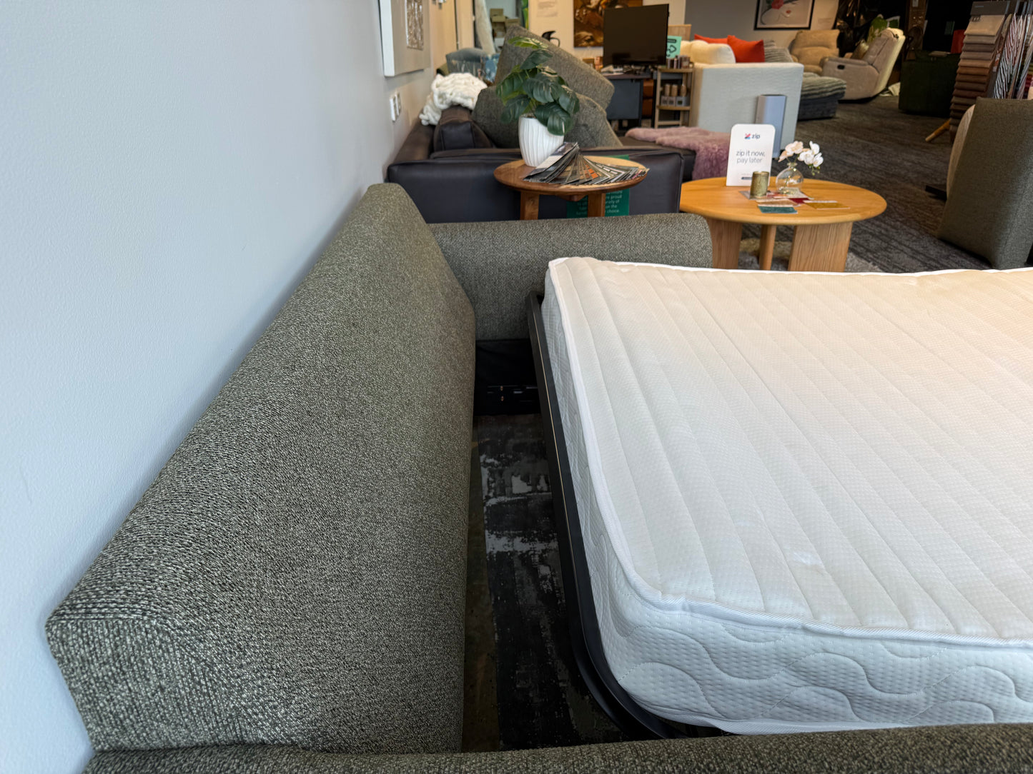 Plateau sofabed with Latex 6 inch mattress (Commercial grade)